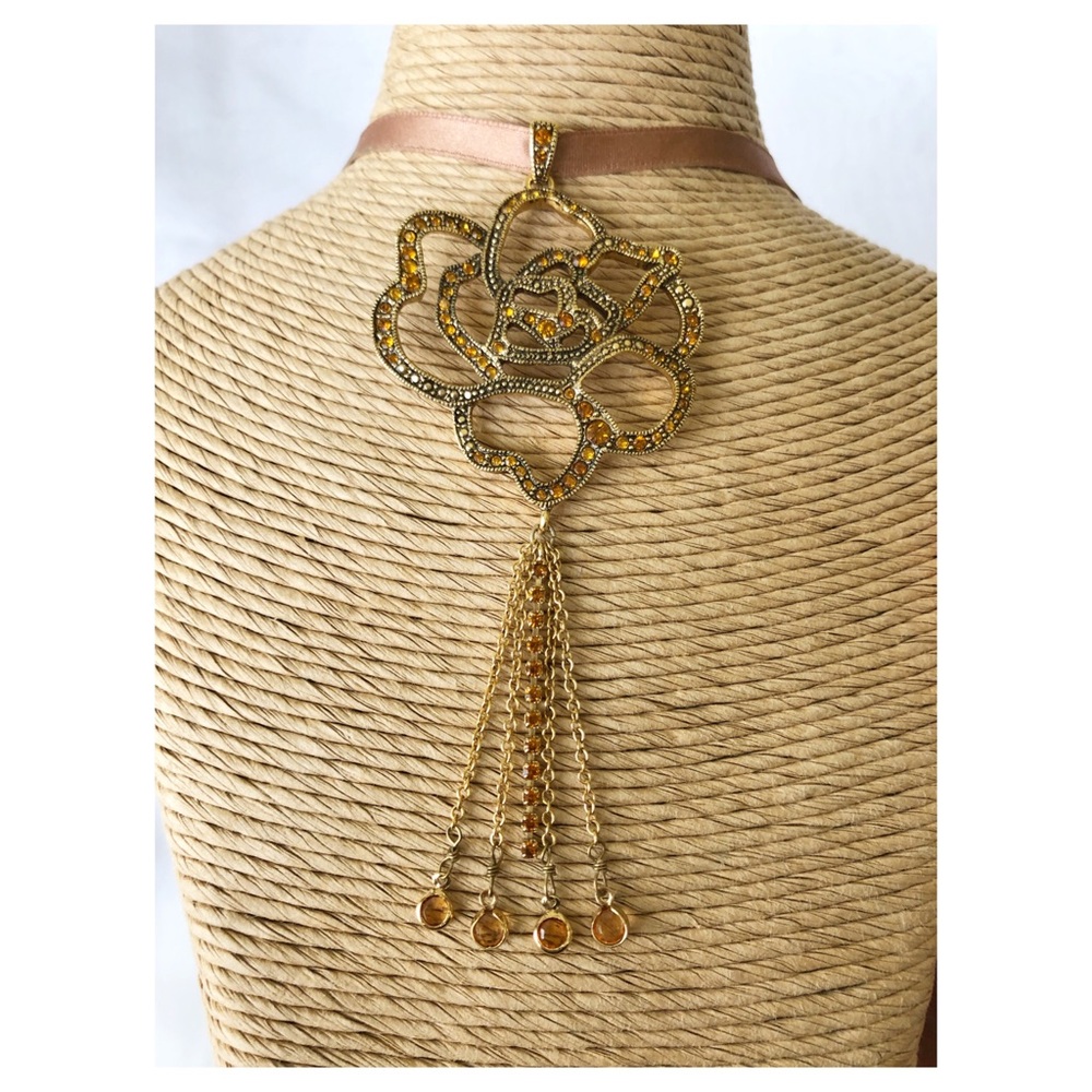 Champagne ♥️ Crystals Ribbon Flower Necklace